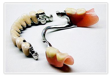 Протезування зубів недорого